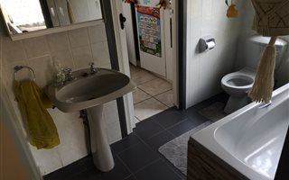 2 Bedroom Simplex in Clubview