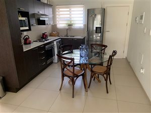 2 Bed Apartment in Dainfern Valley