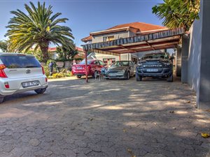 3 Bed House in Kensington