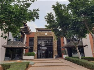 252 m² Commercial space in Greenstone Hill