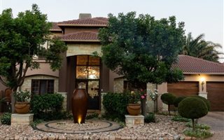 4 Bedroom House in Bougainvillea Estate