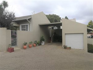 3 Bed Townhouse in Buccleuch