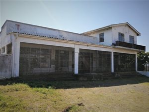 300 m² Commercial space in Mandini