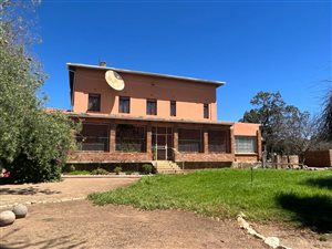 6729 ha Farm in Willowmore