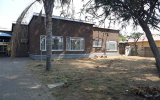 4 Bedroom House in Claremont
