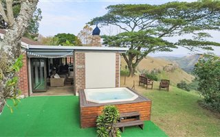 5 Bedroom House in Winston Park