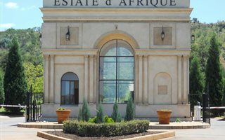 1130 m² Land available in Estate D Afrique