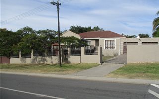 4 Bedroom House in Saxilby