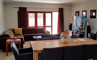 4 Bedroom House in Lombardy East