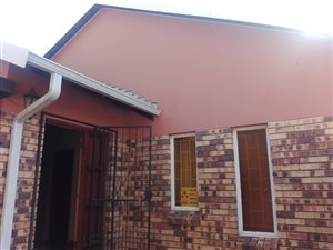 3 Bed House in Sinoville