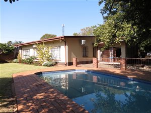 4 Bed House in Queenswood