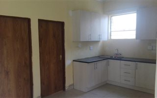 2 Bedroom Garden Cottage in Norkem Park