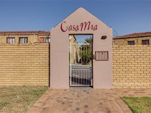 1 Bed Apartment in Brackenfell Central