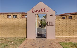 1 Bedroom Apartment in Brackenfell Central