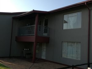 2 Bed Townhouse in Benoni South