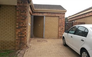 3 Bedroom Simplex in Birdswood