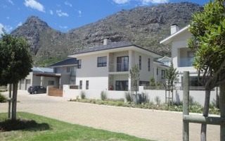 4 Bedroom House in Stonehurst Mountain Estate