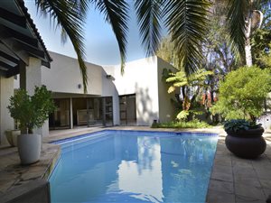 4 Bed House in Kyalami Estate