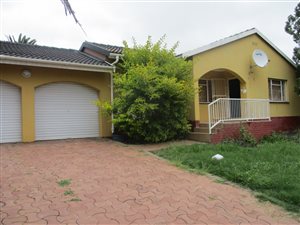 3 Bed House in Van Riebeeck Park
