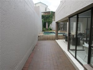 3 Bed Cluster in Hyde Park
