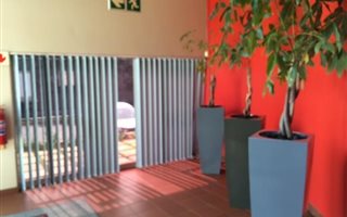 3775 m² Retail Space in Longmeadow