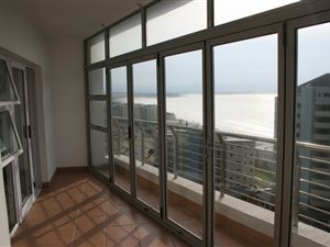 2 Bed Apartment in Diaz Beach