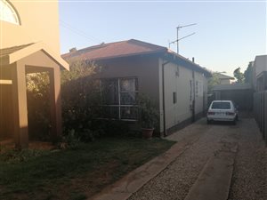 4 Bed House in Malvern East
