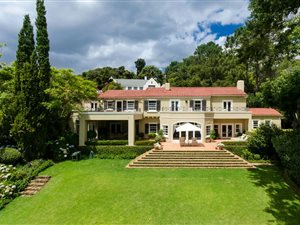 7 Bed House in Bishopscourt