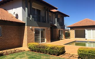 3 Bedroom House in Van Der Hoff Park