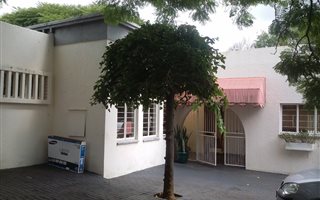 9 Bedroom House in President Ridge