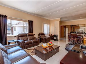 3 Bed House in Blairgowrie