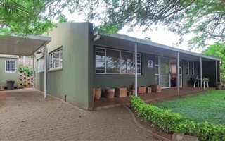 2 Bedroom Simplex in Bluff