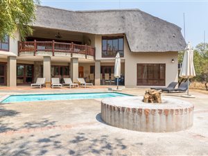 4 Bed House in Zebula Golf Estate