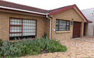 3 Bedroom House in Die Boord