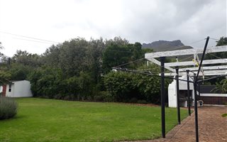 1 Bedroom Garden Cottage in Mostertsdrift