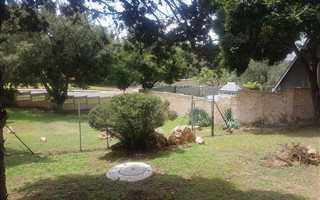 2403 m² Land available in Floracliffe