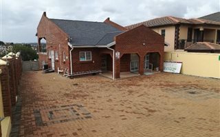4 Bedroom House in Longcroft