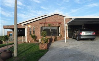 3 Bedroom House in Cleary Estate