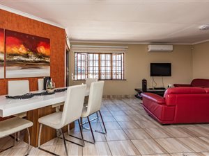 4 Bedroom House in Edenburg