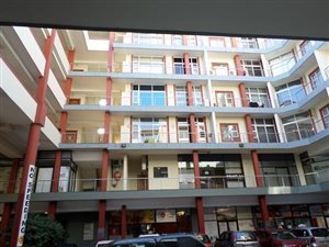 1 Bed Apartment in New Town Centre