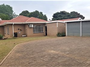 3 Bed House in Vereeniging Central