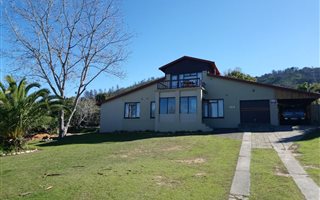 4 Bedroom House in Hornlee
