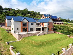 5 Bed House in Bothas Hill