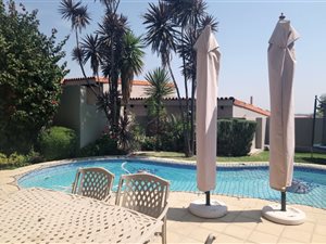 4 Bed Townhouse in Johannesburg Central and CBD