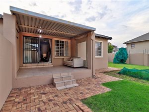3 Bed Townhouse in Honeydew Manor