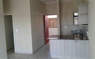 2 Bedroom Apartment in Montana Park