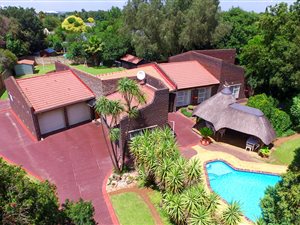 4 Bed House in Three Rivers East