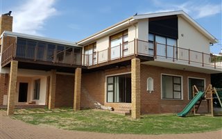 6 Bedroom House in Langebaan Central