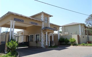 3 Bedroom Townhouse in Rynfield