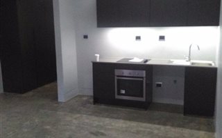 Bachelor apartment in City & Suburban (Maboneng)